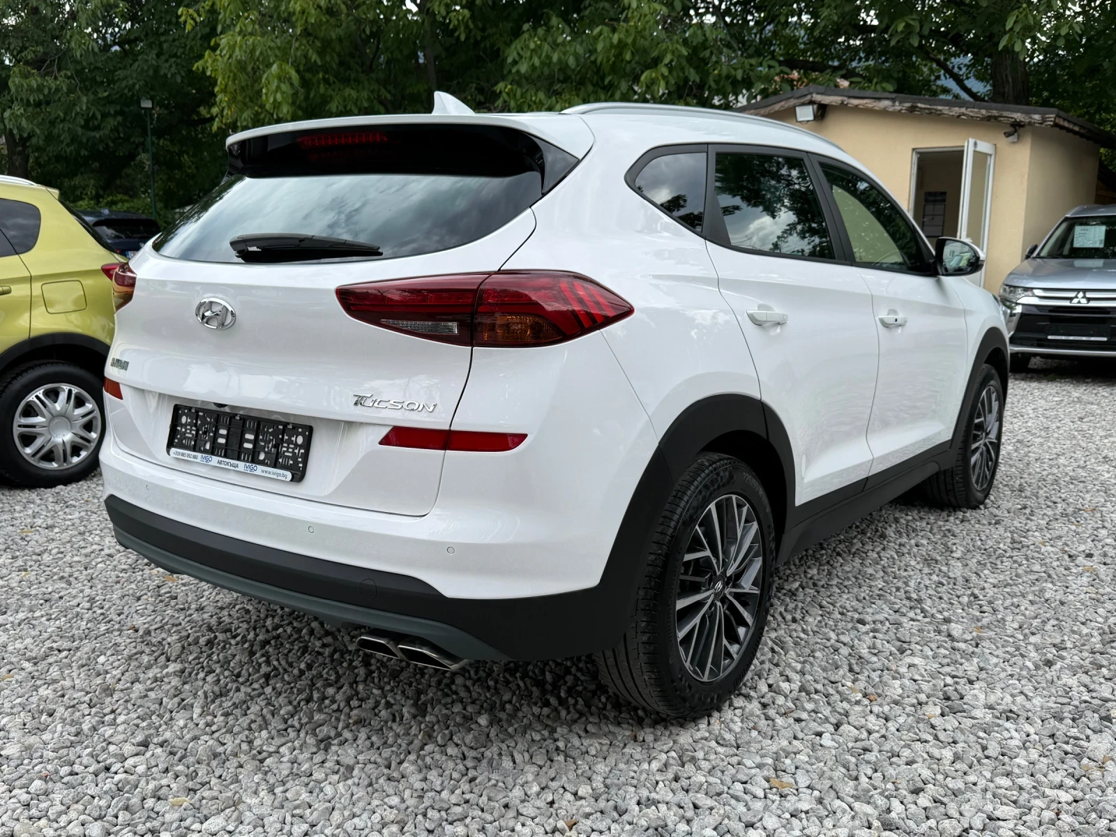 Hyundai Tucson 1.6CRDI Origo - 64000kм! - Facelift - АВТОМАТИК, снимка 4 - Автомобили и джипове - 55215917