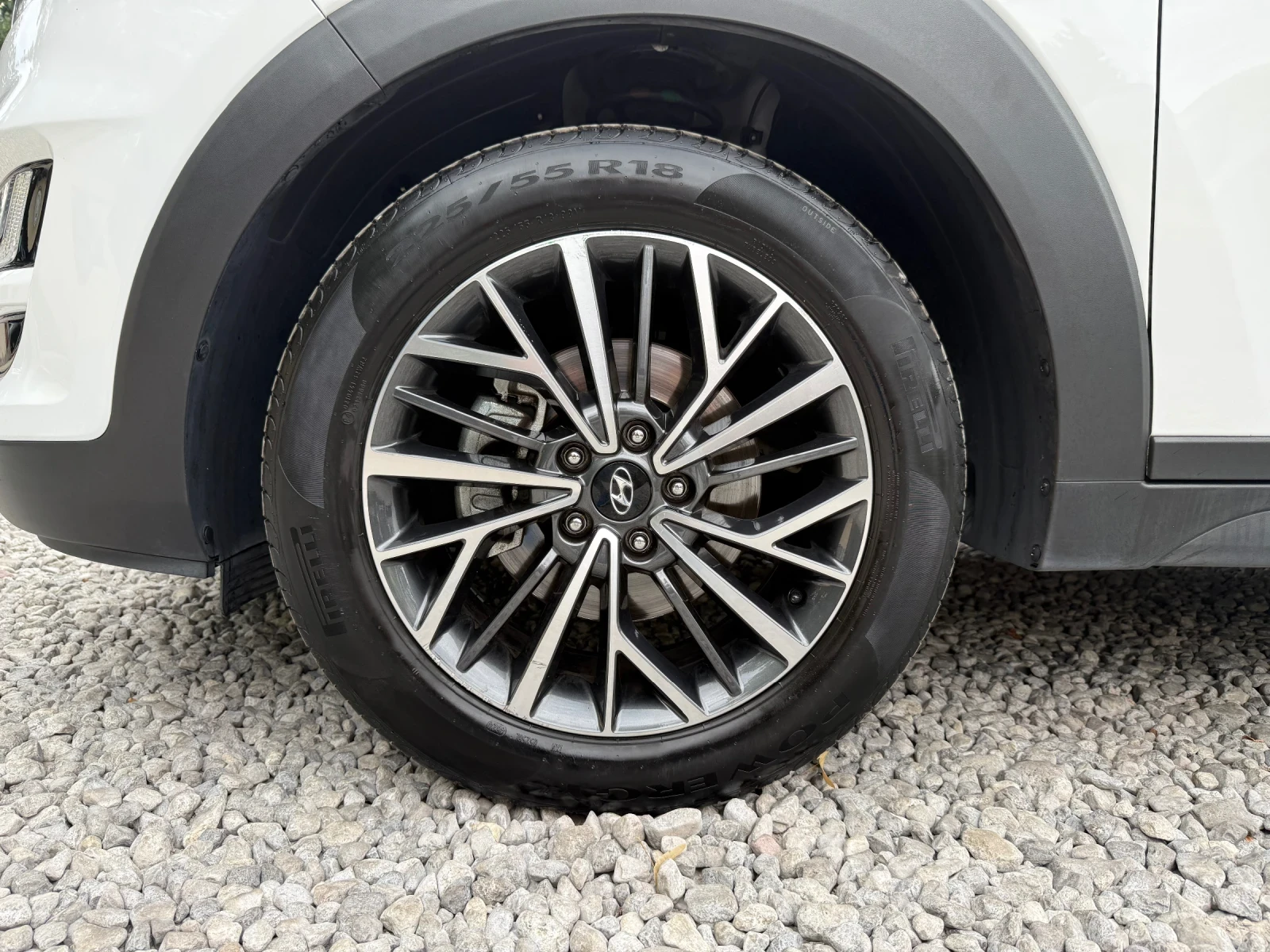 Hyundai Tucson 1.6CRDI Origo - 64000kм! - Facelift - АВТОМАТИК, снимка 14 - Автомобили и джипове - 55215917