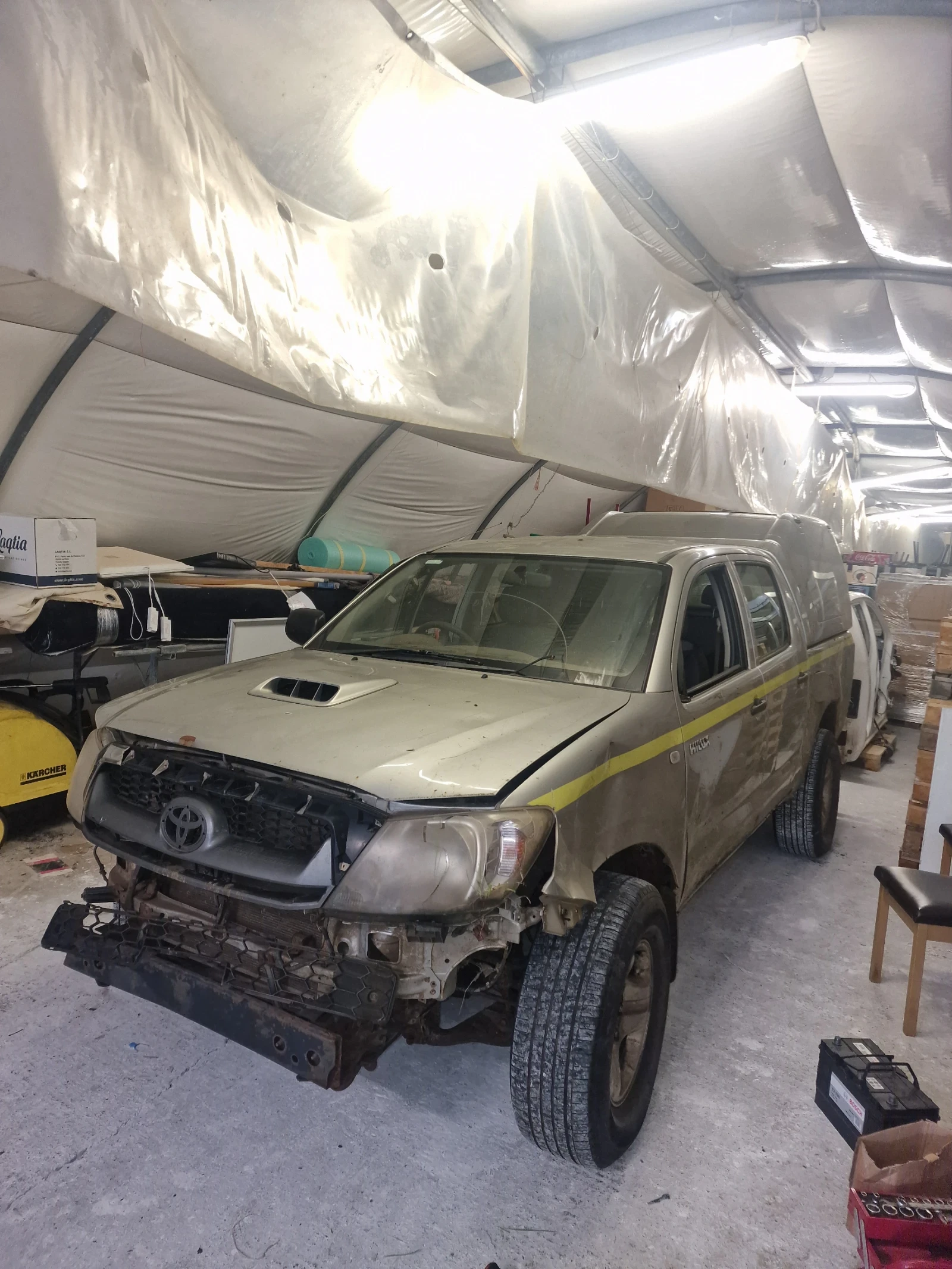 Toyota Hilux Пикап 2.5 2011, снимка 2 - Автомобили и джипове - 55404399