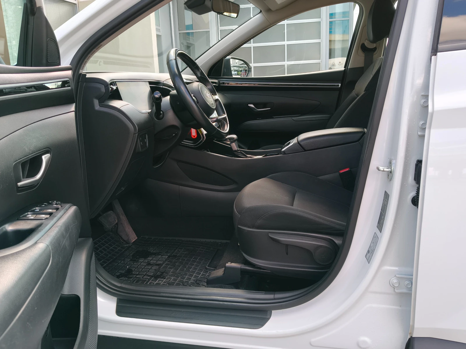 Hyundai Tucson COMFORT, снимка 10 - Автомобили и джипове - 55439550