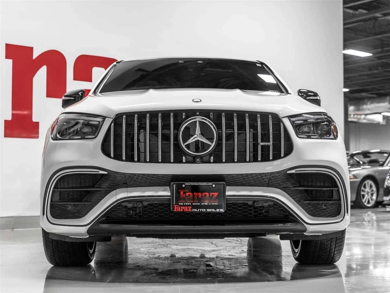 Mercedes-Benz GLE * AMG 63 S| COUPE| NIGHT PKG| IDP| MASSAGE| TECH| , снимка 2 - Автомобили и джипове - 55498570