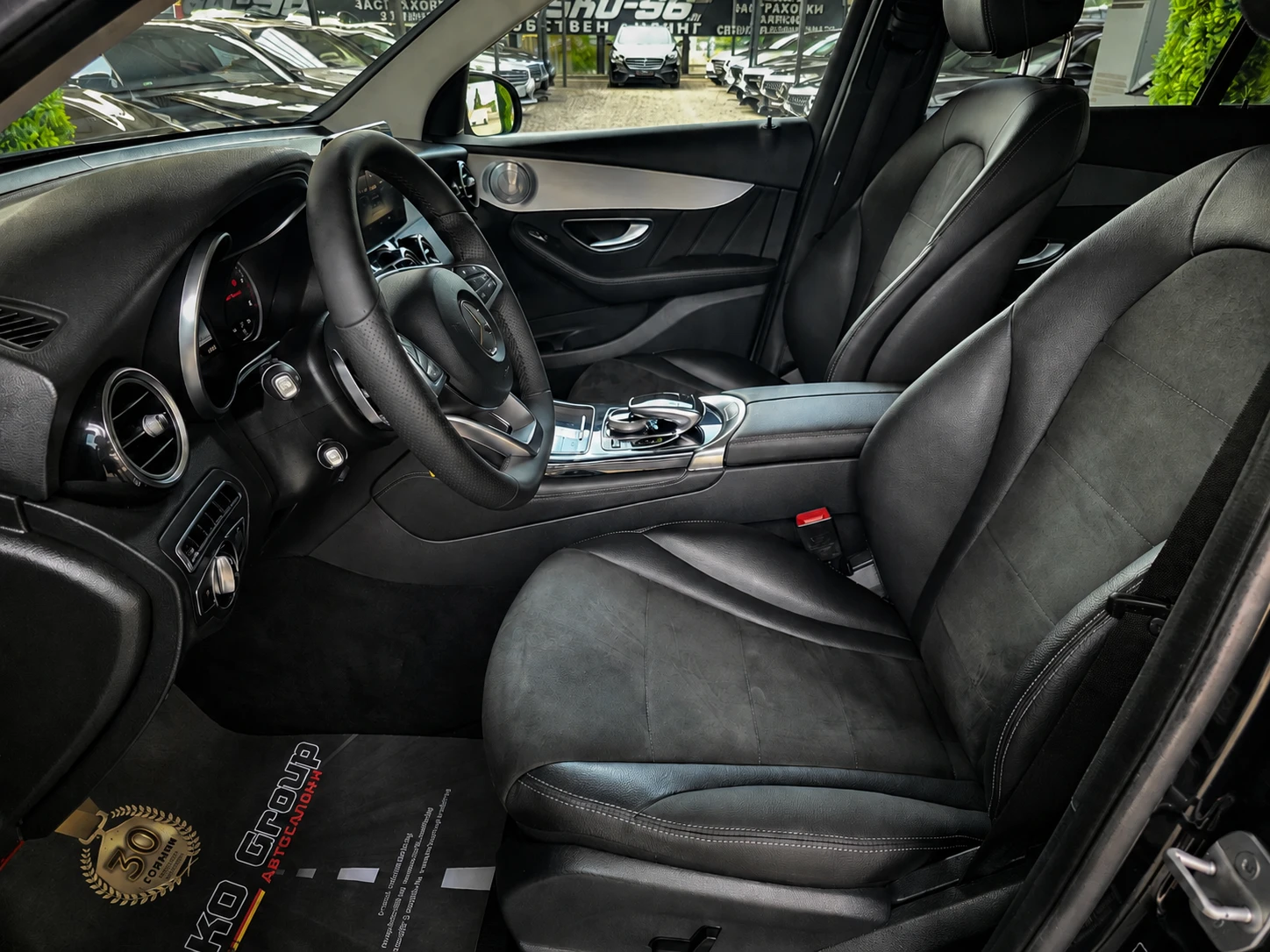 Mercedes-Benz GLC 220 AMG LINE/GERMANY/MULTIBEAM/AIRMATIC/BURMESTER/LIZI, снимка 15 - Автомобили и джипове - 55817800