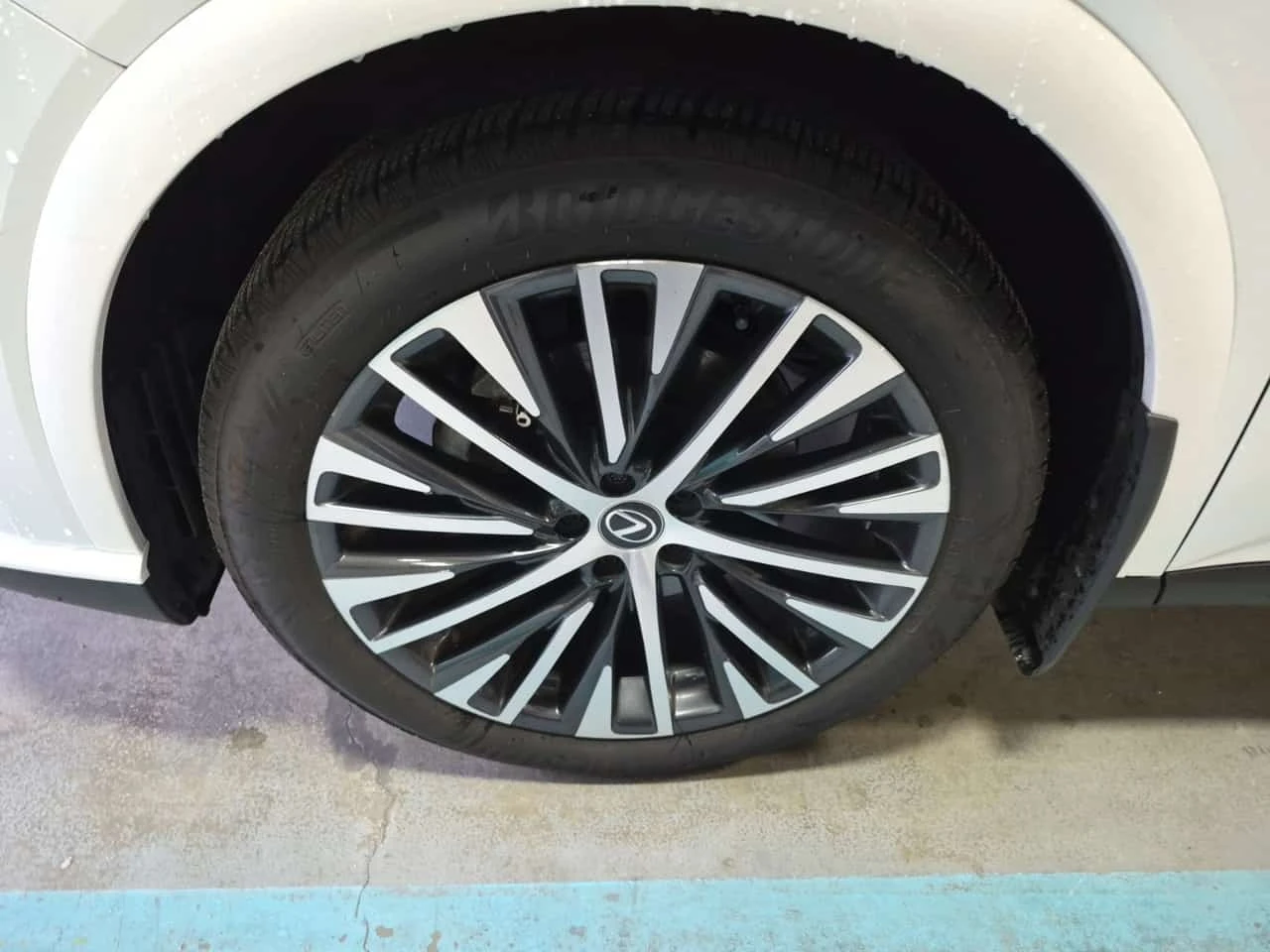 Lexus RX 350h * AWD * CARFAX * , снимка 11 - Автомобили и джипове - 56249600