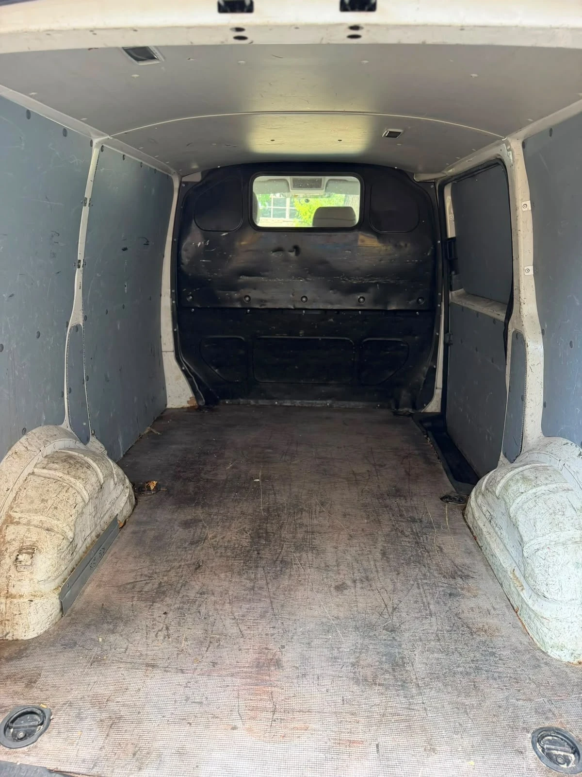 VW T5, снимка 12 - Бусове и автобуси - 55769184
