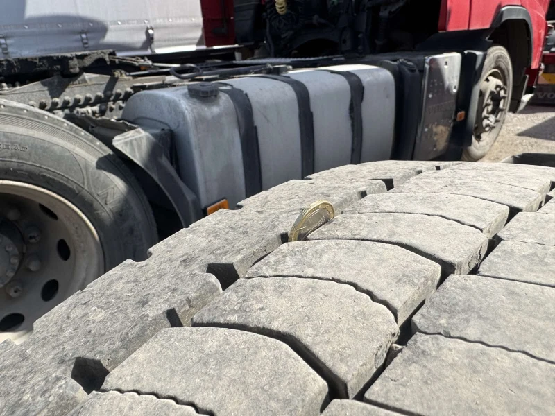 Volvo Fh, снимка 5 - Камиони - 52387645