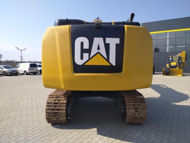 Багер Caterpillar 323ELN, снимка 4 - Индустриална техника - 47534639