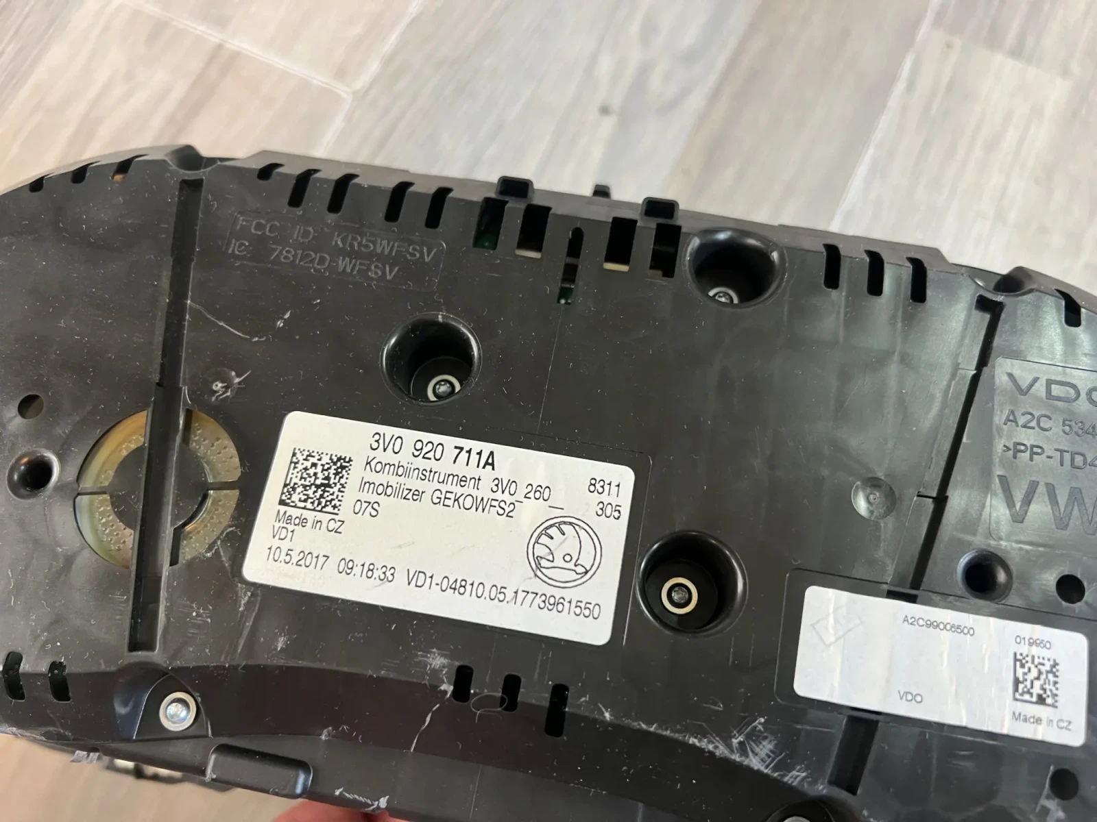 3V0920711A  SKODA SUPERB 3 2.0TDI  3V0 920 711A  | Mobile.bg   2