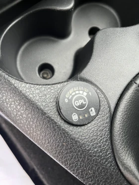 Dacia Sandero 0.9i-90-GAS-ITALIA, снимка 14