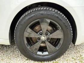 Skoda Octavia 1.6TDI DSG PANO, снимка 14