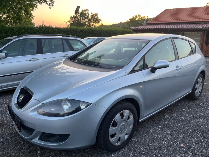 Seat Leon 1.6i, снимка 2 - Автомобили и джипове - 44516845