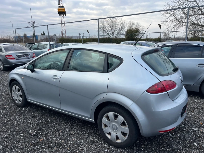 Seat Leon 1.6i, снимка 4 - Автомобили и джипове - 44516845