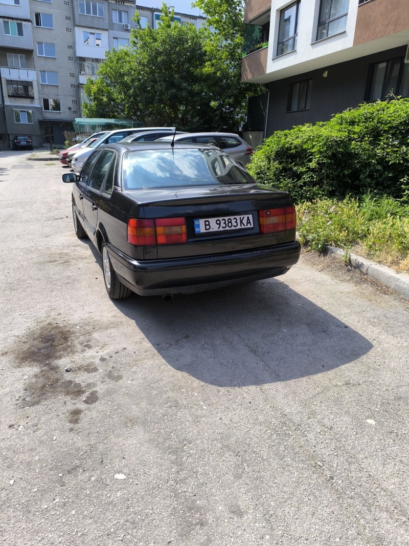 VW Passat 1.8 MI, снимка 3 - Автомобили и джипове - 46245890