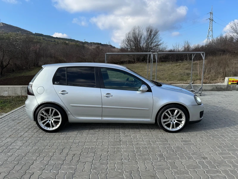 VW Golf 2.0 TDI, снимка 5 - Автомобили и джипове - 47334215