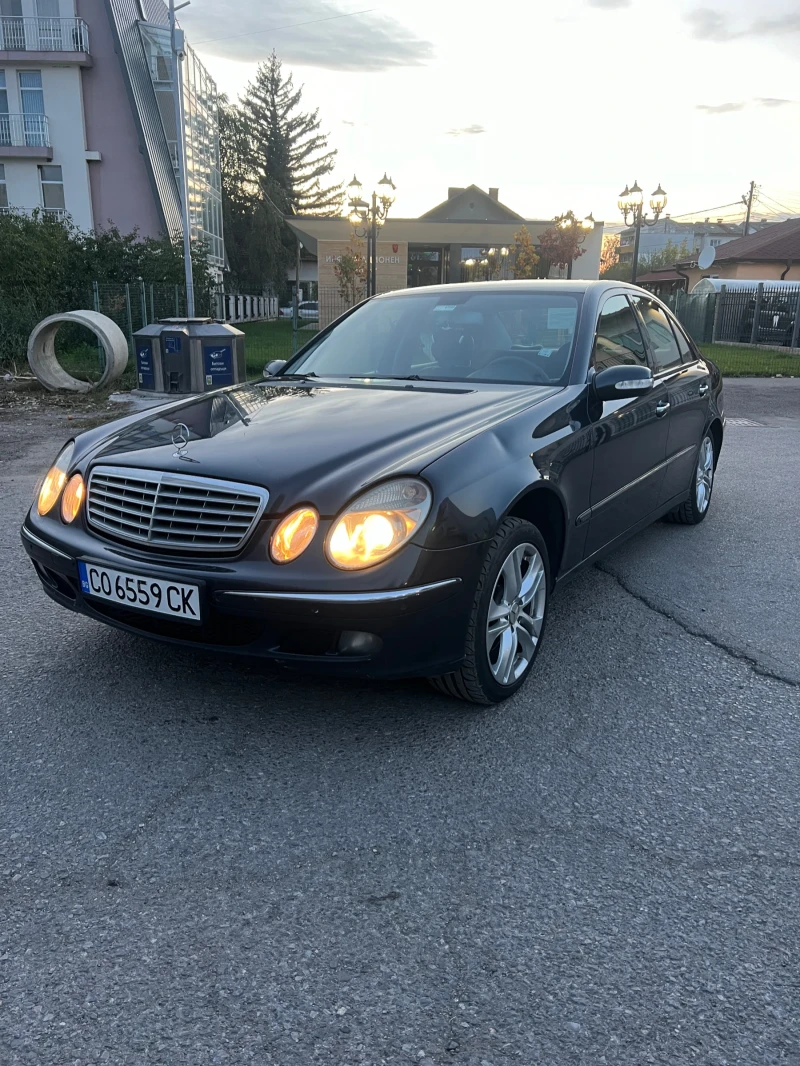 Mercedes-Benz E 270 CDI Elegance, снимка 2 - Автомобили и джипове - 47651166