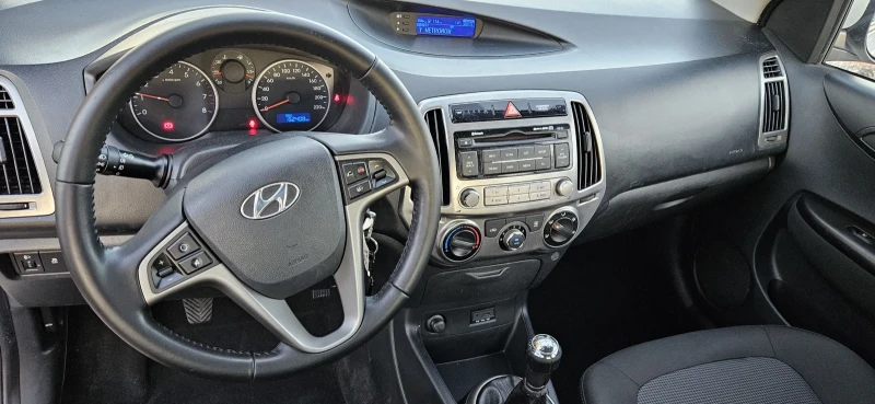 Hyundai I20 2013г, снимка 11 - Автомобили и джипове - 47735229