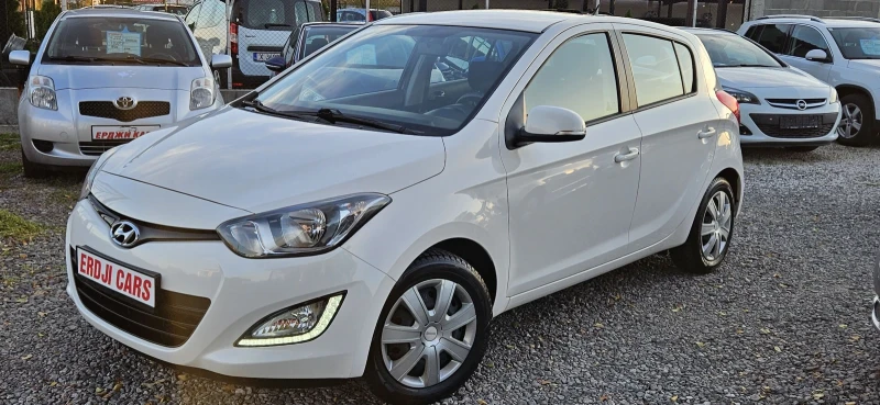 Hyundai I20 2013г, снимка 5 - Автомобили и джипове - 47735229