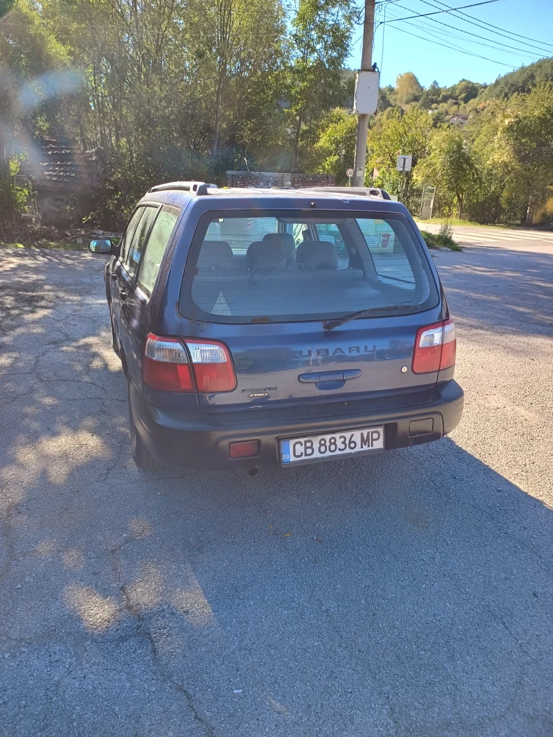 Subaru Forester, снимка 4 - Автомобили и джипове - 48211181