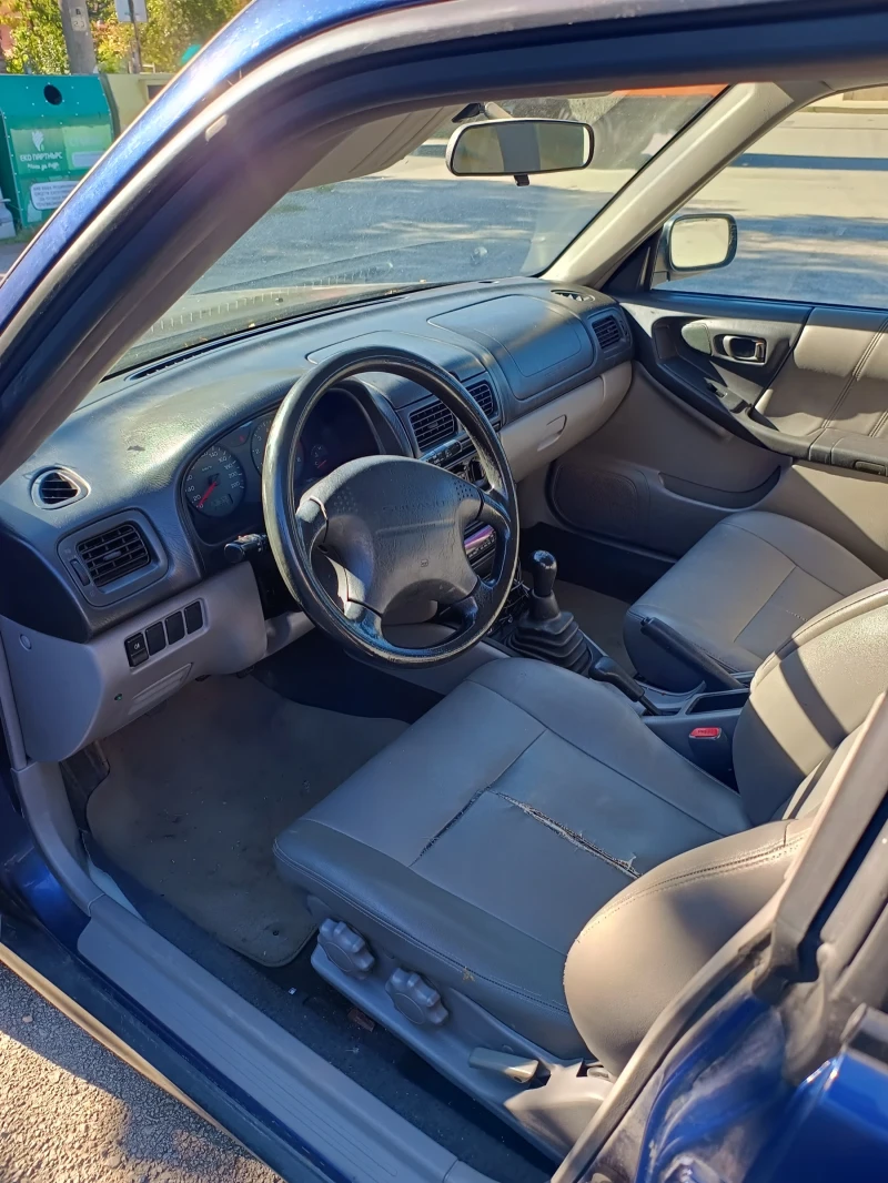 Subaru Forester, снимка 3 - Автомобили и джипове - 48211181