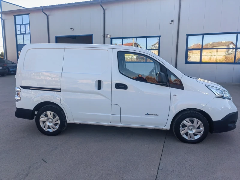 Nissan e-NV200, снимка 11 - Автомобили и джипове - 48577185