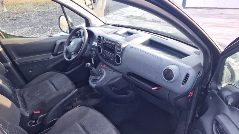 Citroen Berlingo, снимка 6 - Автомобили и джипове - 48624509