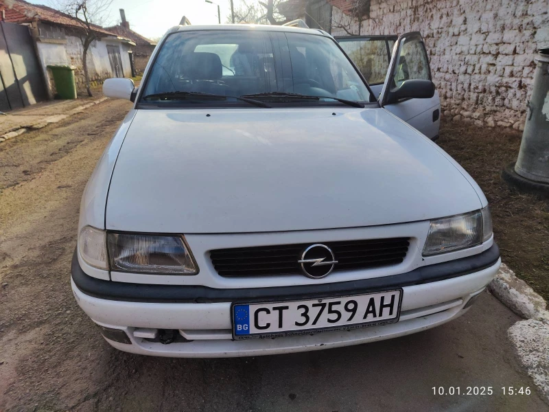 Opel Astra 1.6 i, снимка 5 - Автомобили и джипове - 48633411