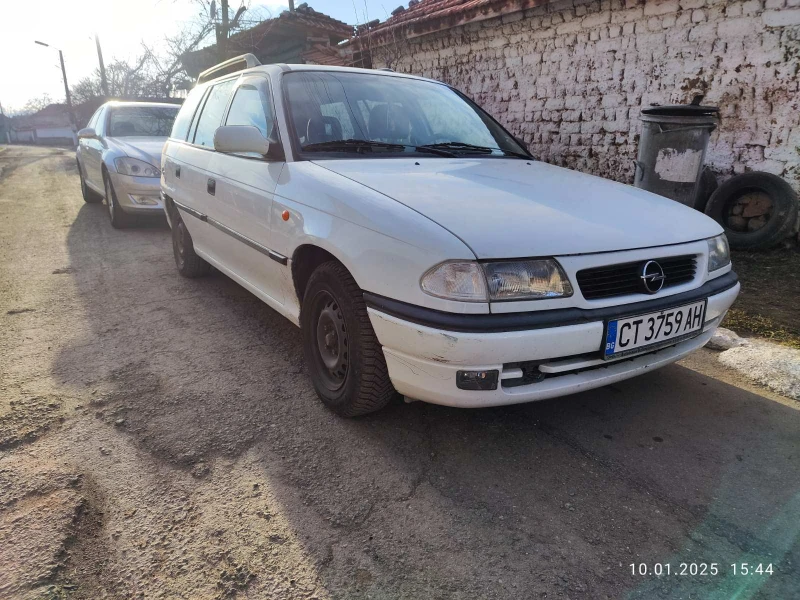 Opel Astra 1.6 i, снимка 2 - Автомобили и джипове - 48633411