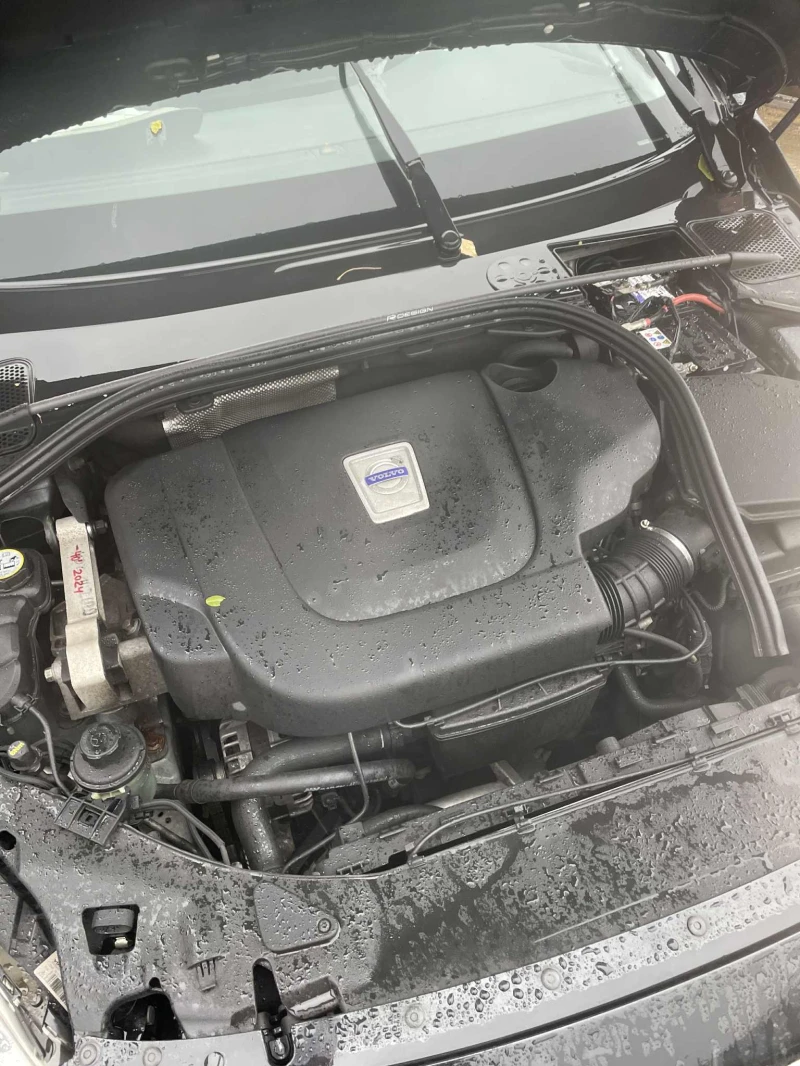 Volvo V60 D5 AWD, снимка 6 - Автомобили и джипове - 51934026