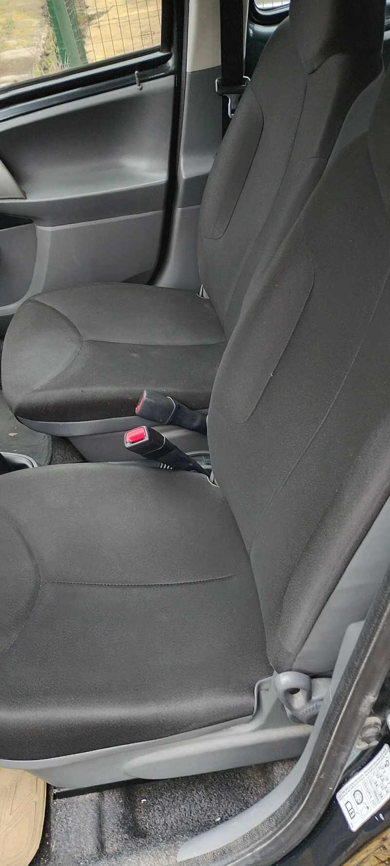 Toyota Aygo, снимка 9 - Автомобили и джипове - 53106857