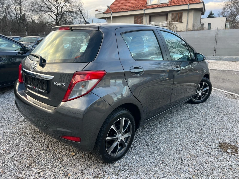 Toyota Yaris 1.3-АВТОМАТИК!, снимка 4 - Автомобили и джипове - 53457112