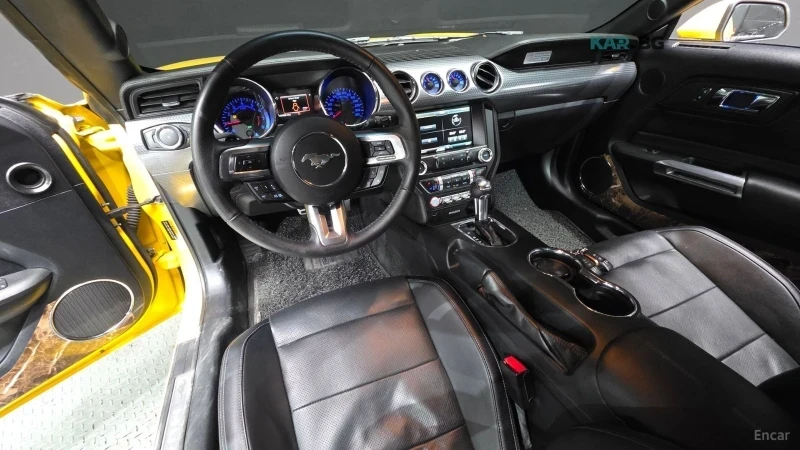 Ford Mustang 2.3 Eco Boost* ПОДГРЕВ* ОБДУХВАНЕ* NAVI* КОЖА, снимка 4 - Автомобили и джипове - 55338811