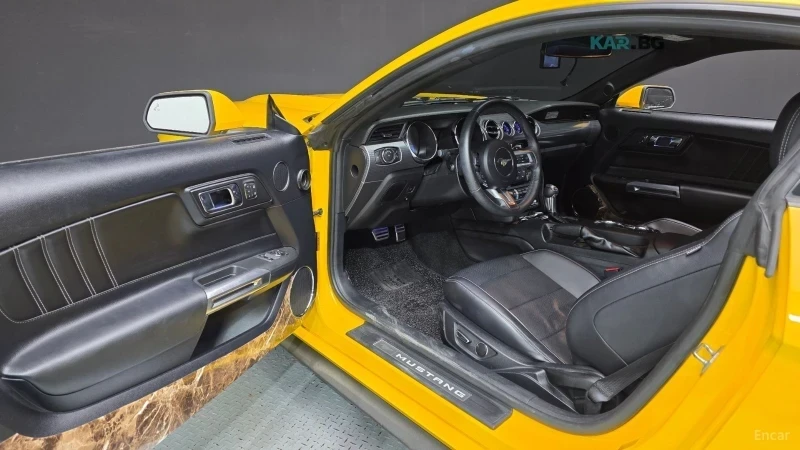 Ford Mustang 2.3 Eco Boost* ПОДГРЕВ* ОБДУХВАНЕ* NAVI* КОЖА, снимка 9 - Автомобили и джипове - 55338811