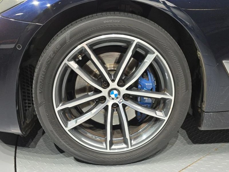 BMW 520 i M | BOWERS&W| HEAD UP| PANO| ПАМЕТ| НАУДВАНЕ, снимка 5 - Автомобили и джипове - 55746991