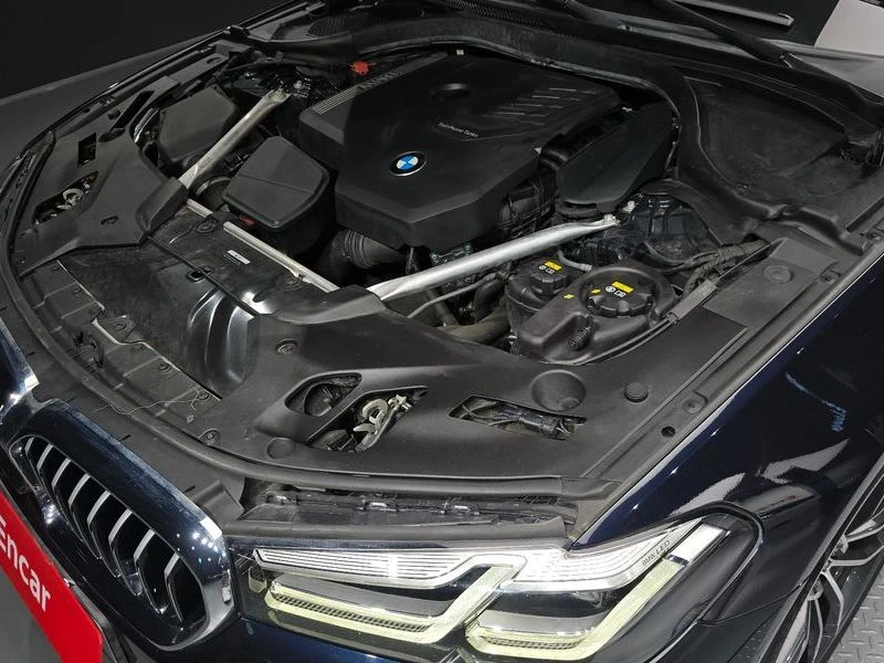 BMW 520 i M | BOWERS&W| HEAD UP| PANO| ПАМЕТ| НАУДВАНЕ, снимка 6 - Автомобили и джипове - 55746991