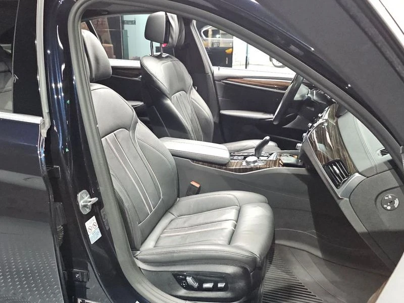 BMW 520 i M | BOWERS&W| HEAD UP| PANO| ПАМЕТ| НАУДВАНЕ, снимка 12 - Автомобили и джипове - 55746991