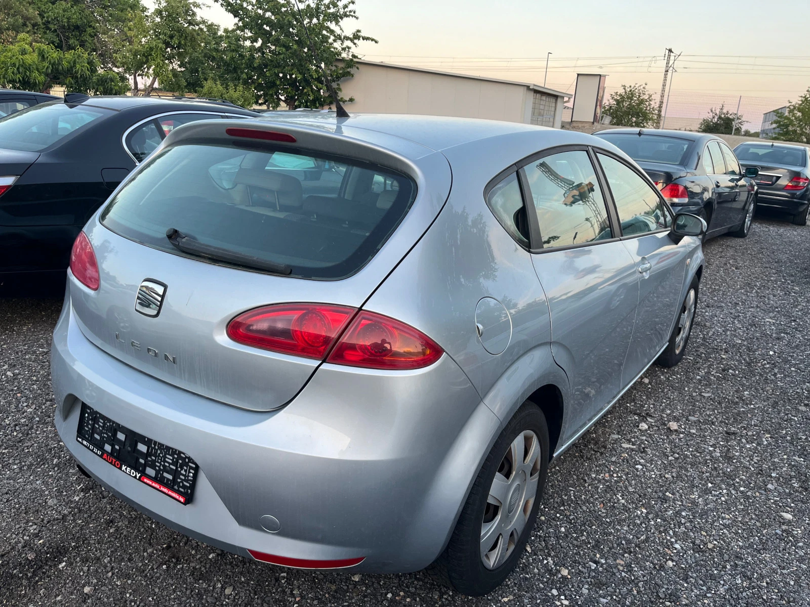 Seat Leon 1.6i - изображение 5