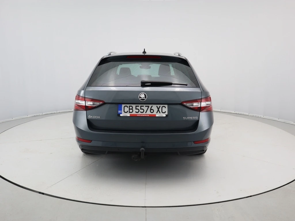 Skoda Superb 1.6 TDI - изображение 7