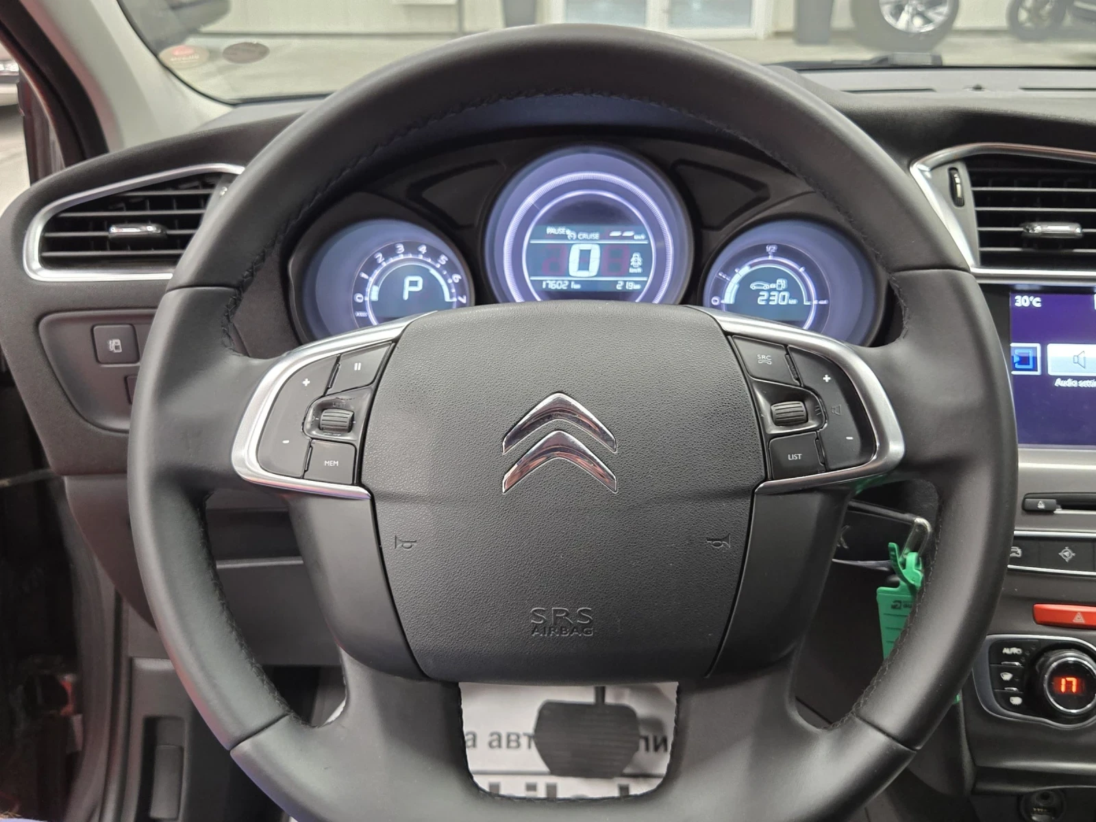 Citroen C4 1.6HDI 120кс / Автоматик ЕАТ6 / Топ състояние  - изображение 8