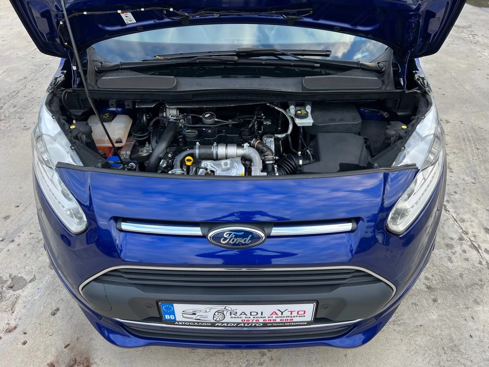 Ford Tourneo Connect 1.5D ОБСЛУЖЕН ШВЕЙЦАРИЯ - изображение 6