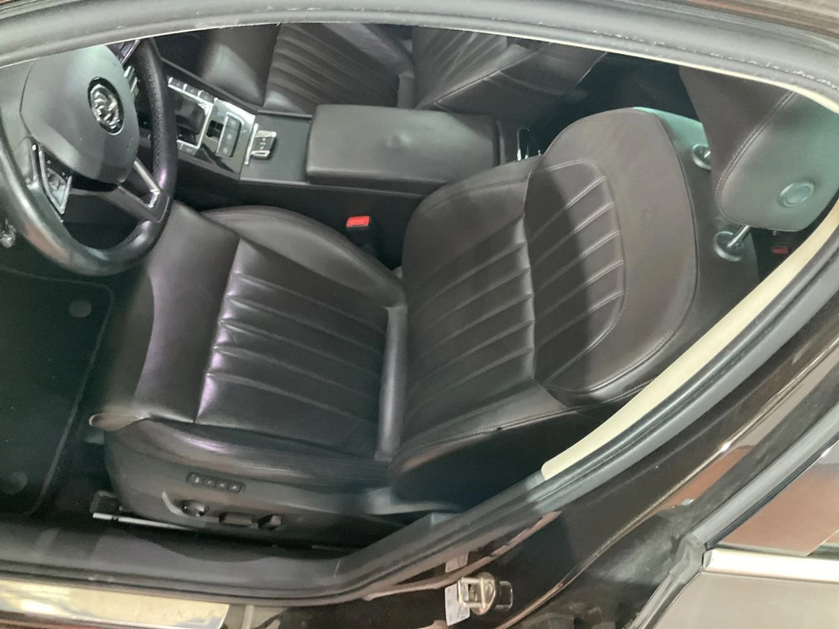 Skoda Superb 2.0TDI 190кс.* L&K* Дистроник* Canton* Keyless - изображение 7