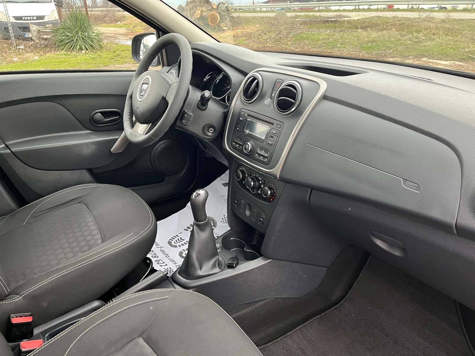 Dacia Sandero 0.9i-90-GAS-ITALIA - изображение 5