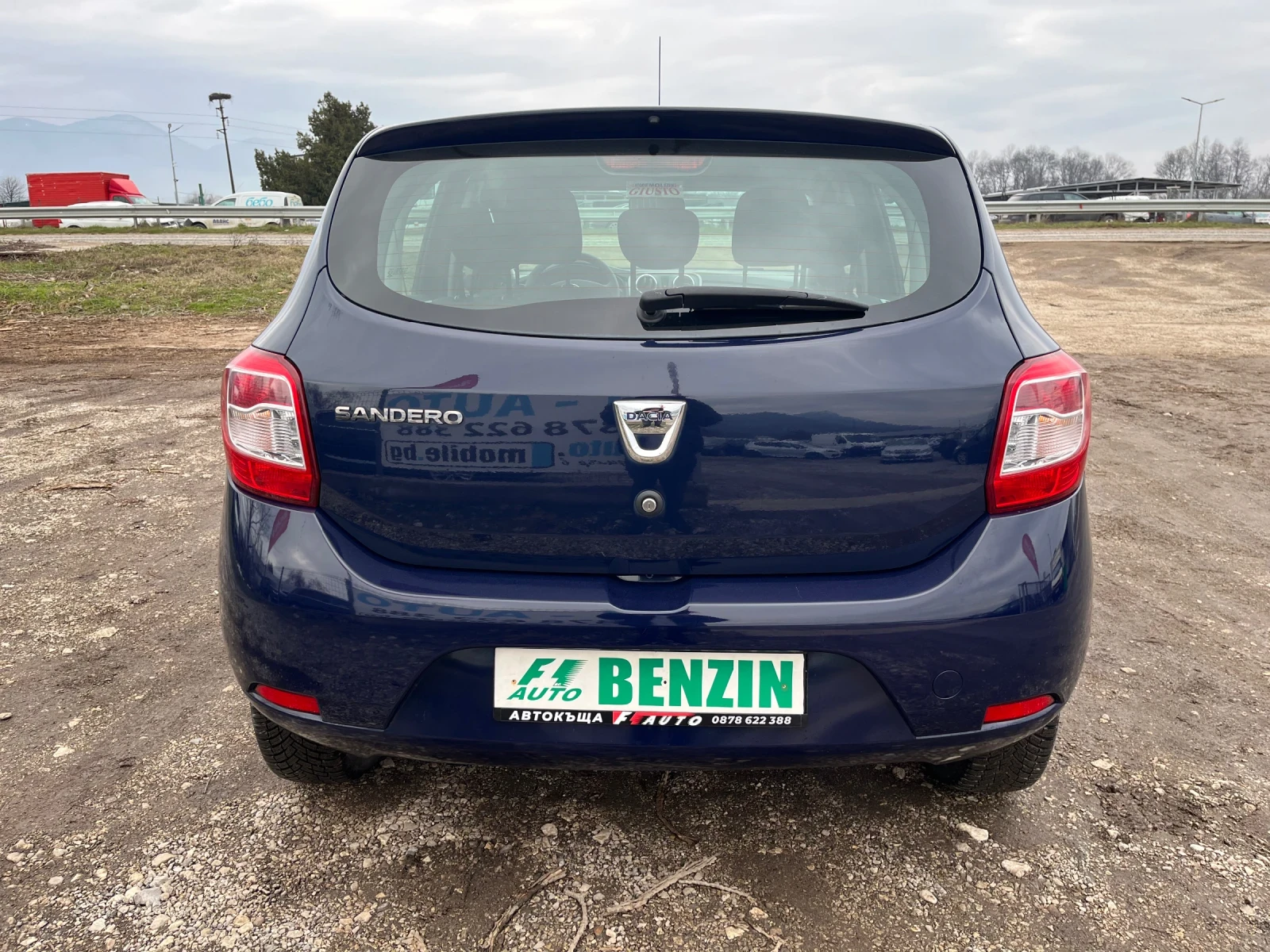 Dacia Sandero 0.9i-90-GAS-ITALIA - изображение 9