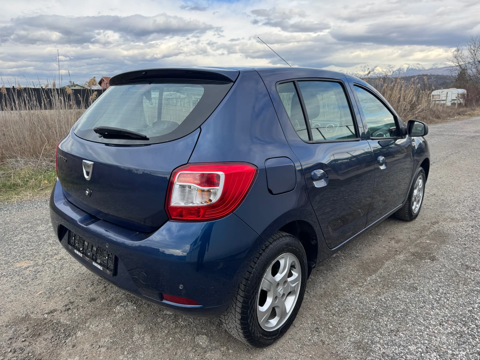 Dacia Sandero 1.2i * NAVI*  - изображение 5