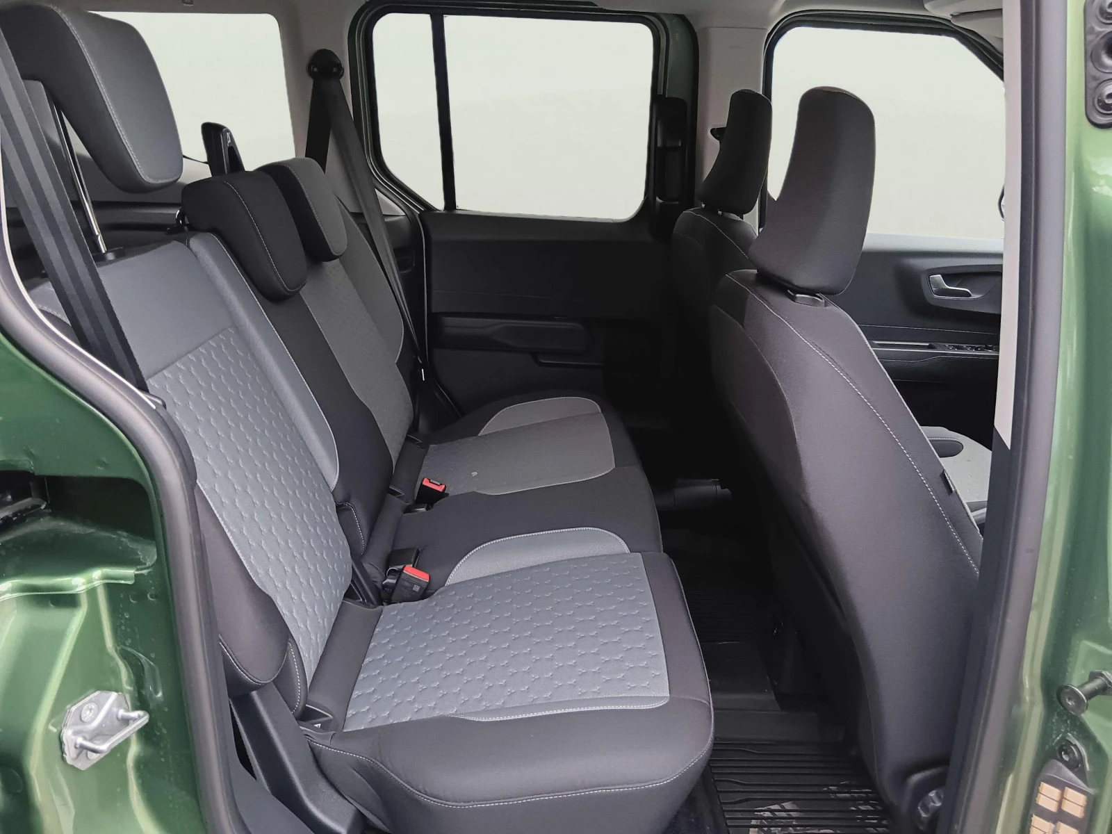 Ford Courier 1.0 EcoBoost, снимка 12 - Автомобили и джипове - 53892914