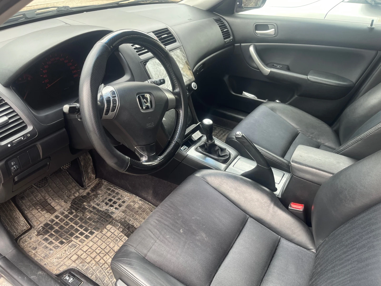 Honda Accord 2.0 , снимка 8 - Автомобили и джипове - 54020321