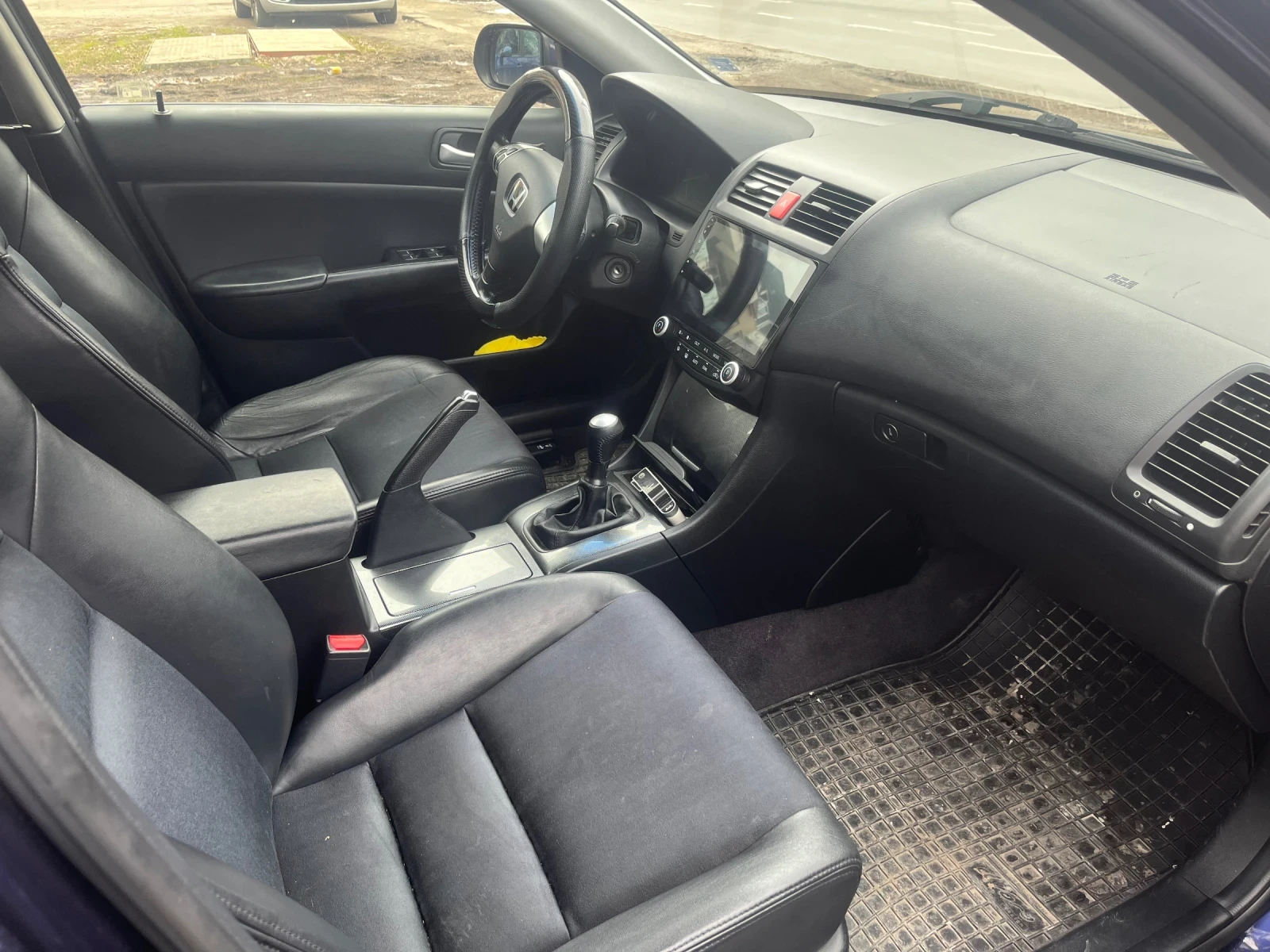 Honda Accord 2.0 , снимка 11 - Автомобили и джипове - 54020321