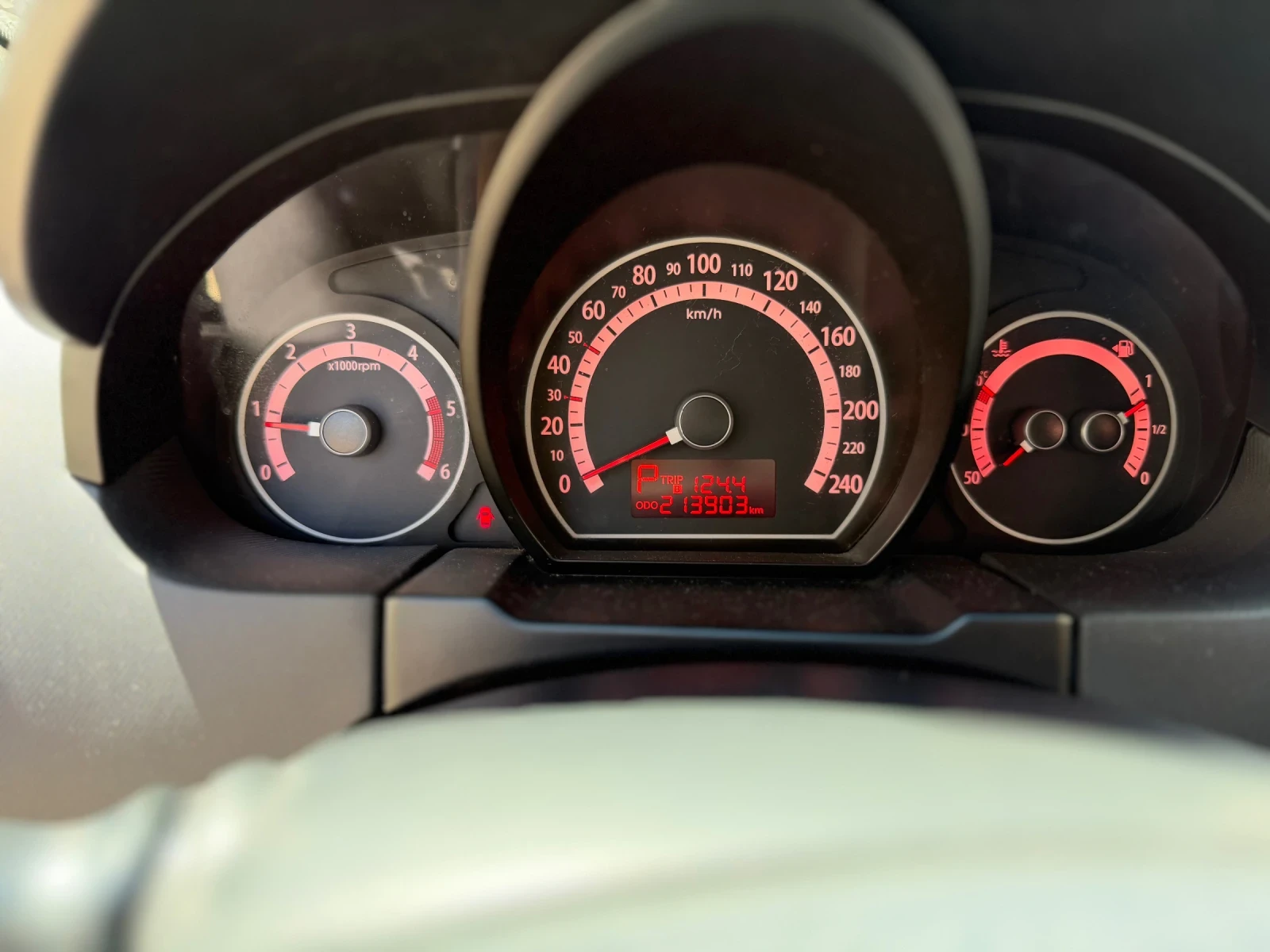 Kia Ceed, снимка 7 - Автомобили и джипове - 54321574