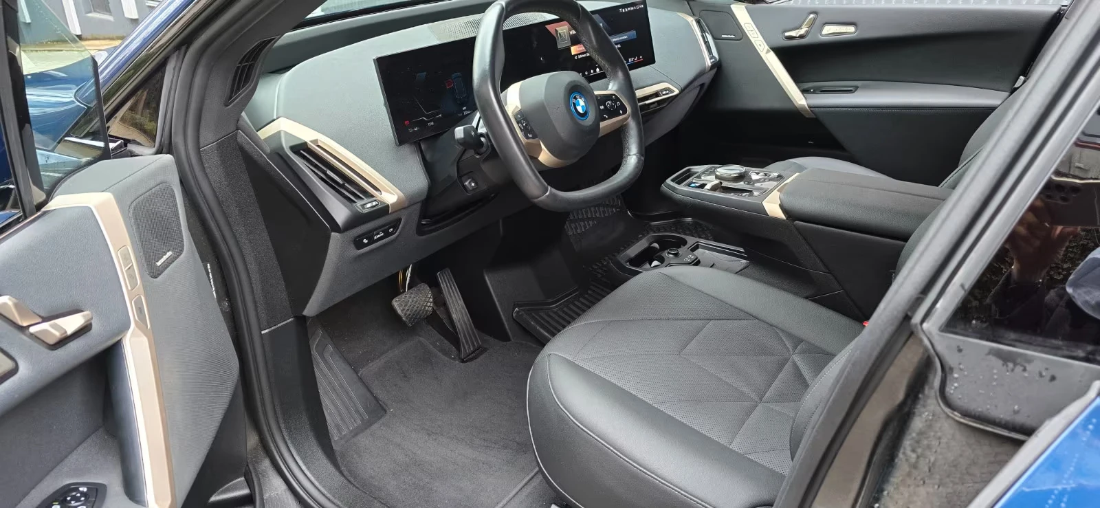 BMW iX 40/326H/XDRIVE/SPORT/AHK/CAM/NAVI/200h | Mobile.bg � ����������� 9