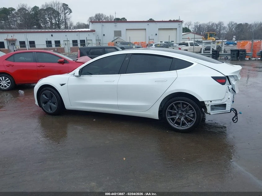 Tesla Model 3 STANDARD* RANGE* PLUS* RWD* , снимка 5 - Автомобили и джипове - 54459353