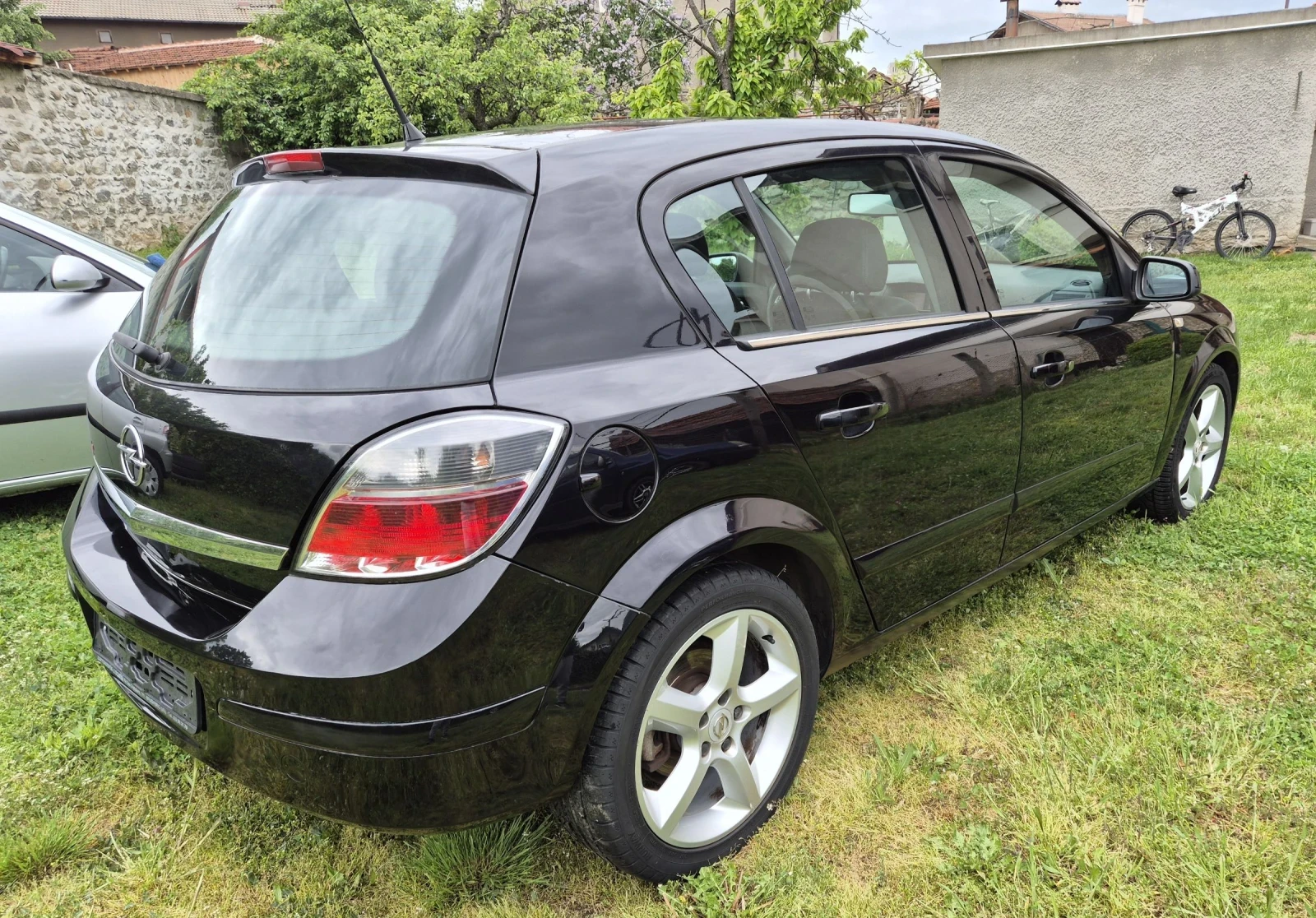 Opel Astra 1.6B COSMO, снимка 6 - Автомобили и джипове - 54484357