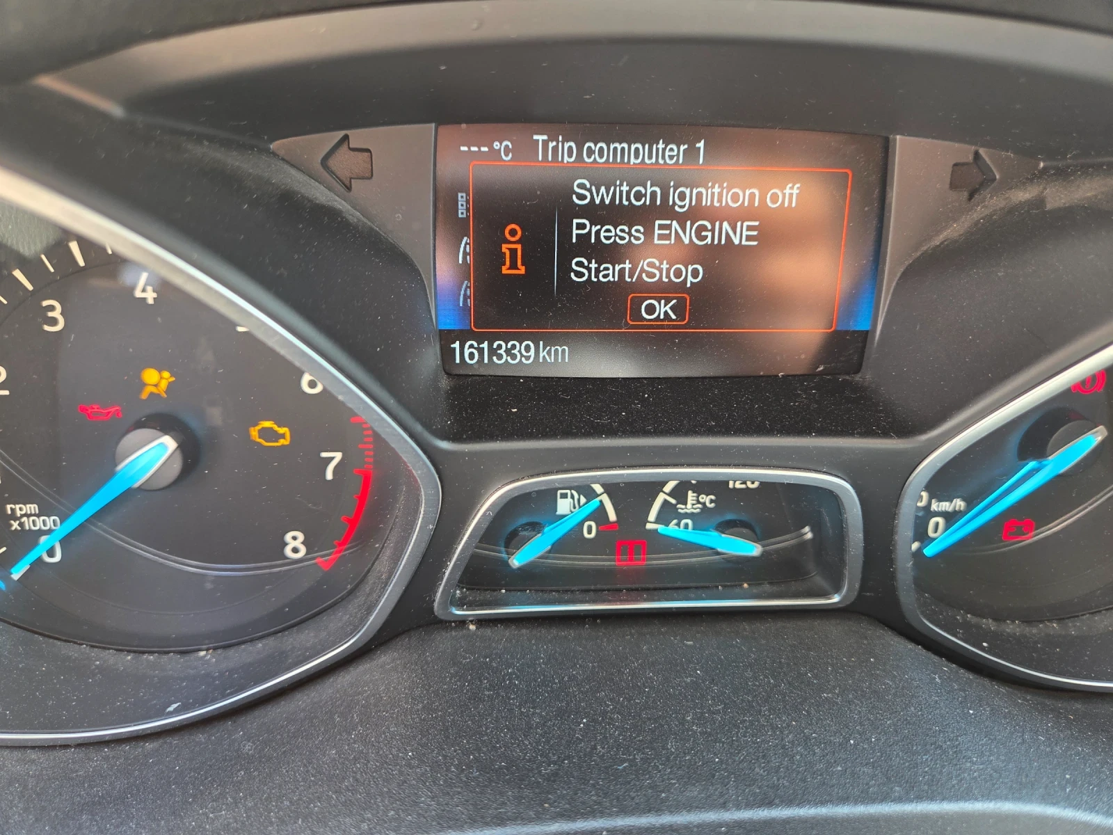 Ford Cougar 1.5i, снимка 8 - Автомобили и джипове - 54639838